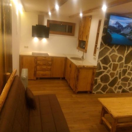 Апартаменти Laszlo Apartman Харгіта-Бей Екстер'єр фото